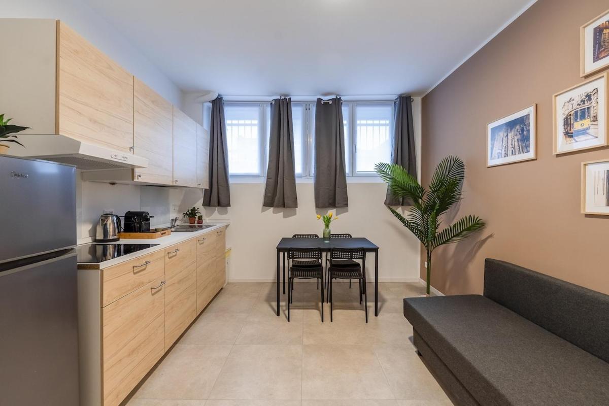 Appartement Authentic Private Flat 2 Min From Navigli à Milan Extérieur photo