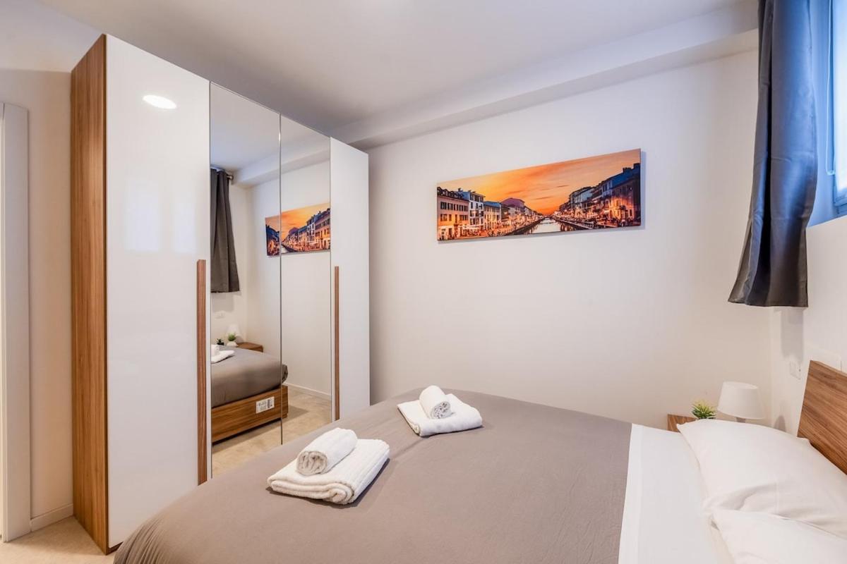 Appartement Authentic Private Flat 2 Min From Navigli à Milan Extérieur photo