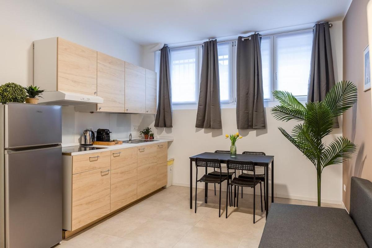 Appartement Authentic Private Flat 2 Min From Navigli à Milan Extérieur photo